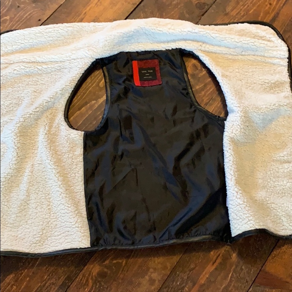 Beautiful vest!! Buffalo Check with soft lining - Picture 4 of 4